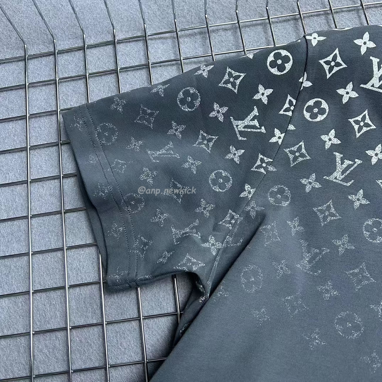 Louis Vuitton Lv Gradient Cotton T Shirt (7) - newkick.app